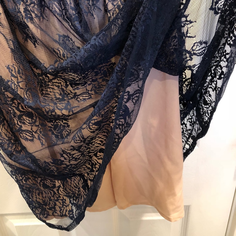 Lace Mini Dress - Picture 6 of 8